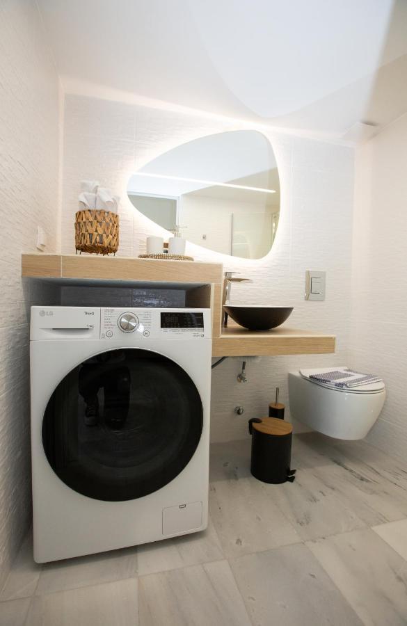 Melma Properties - Aria-Piraeus Central Penthouse Buitenkant foto